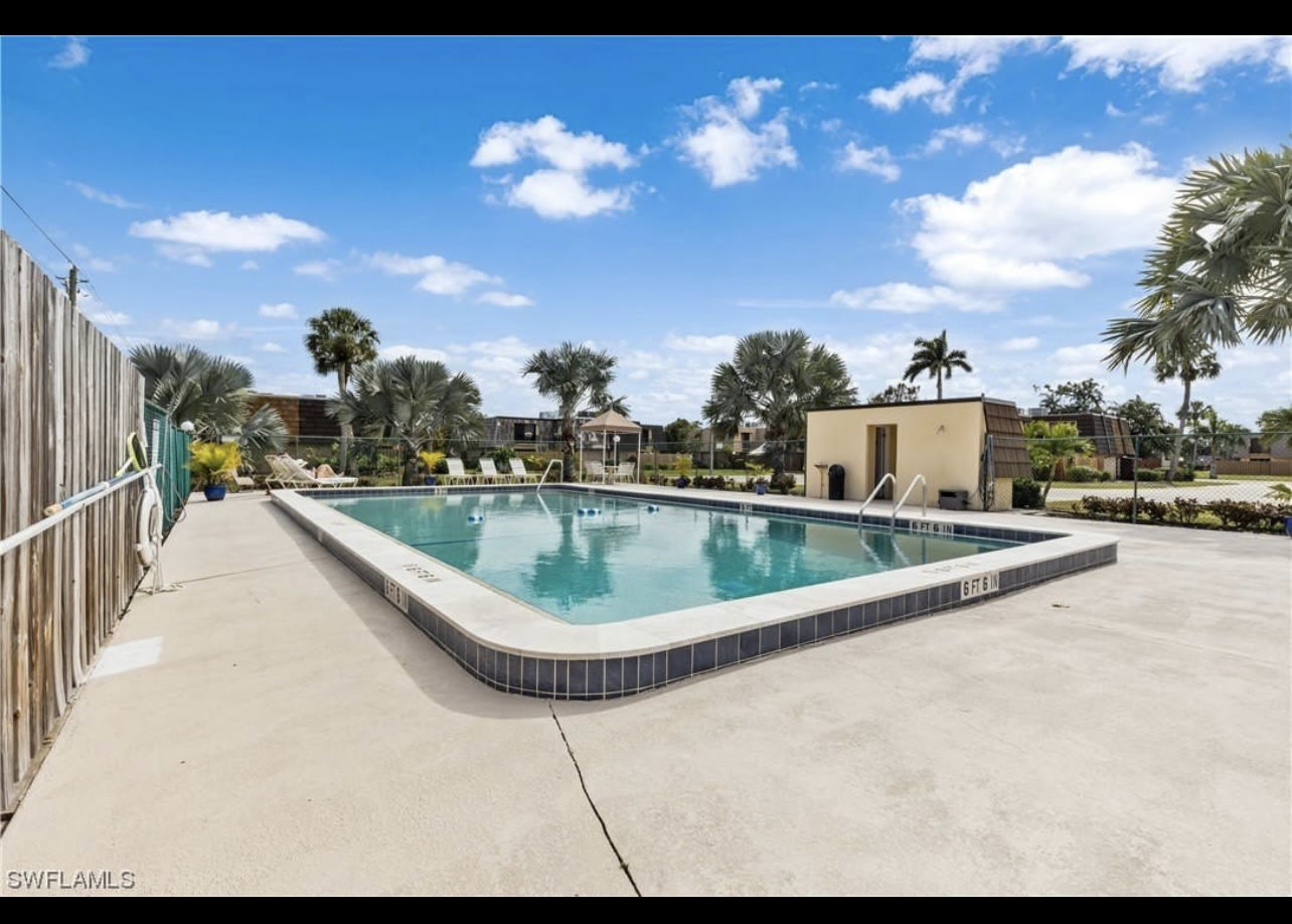 1525 Park Meadows Drive – photo 4