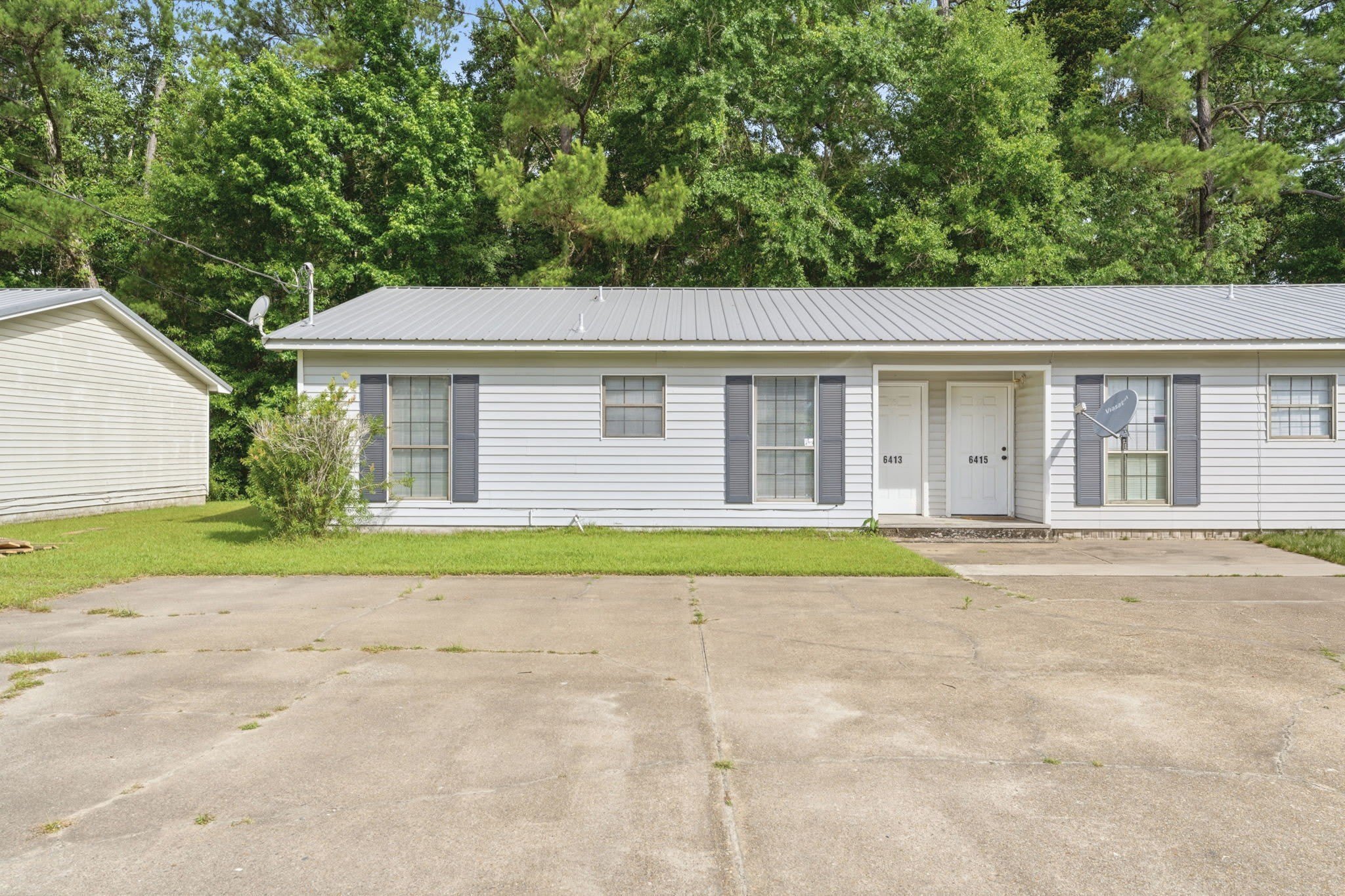 6415 Schoel Ln – photo 1