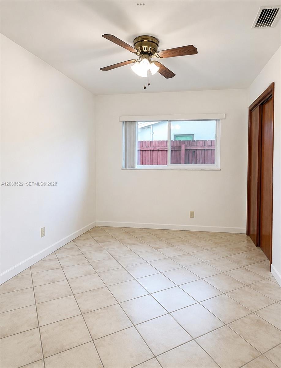 1005 Sw 30th St – photo 4