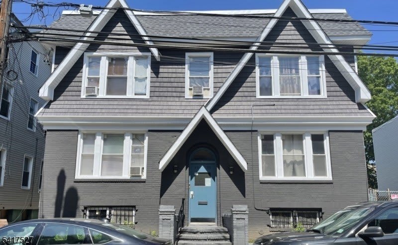 83 Aldine St – photo 1