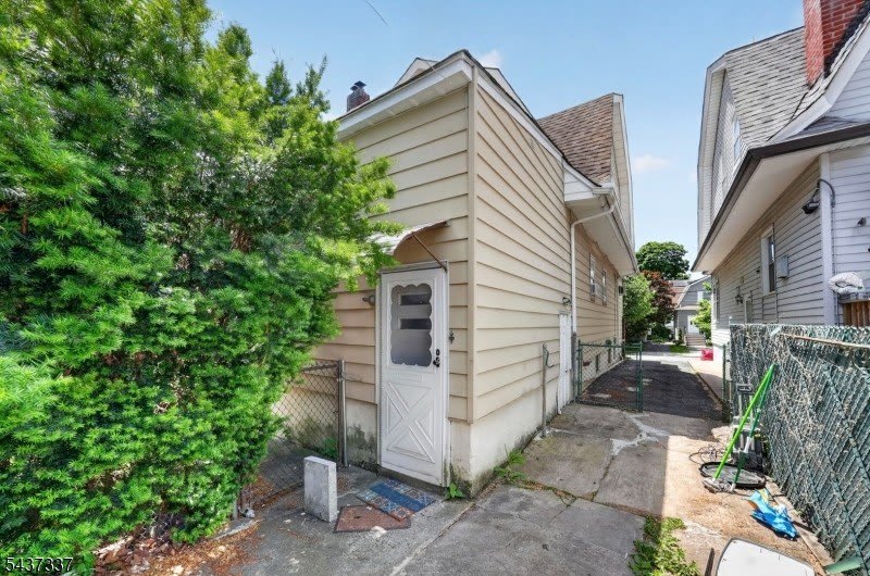 86 Curie Ave – photo 3