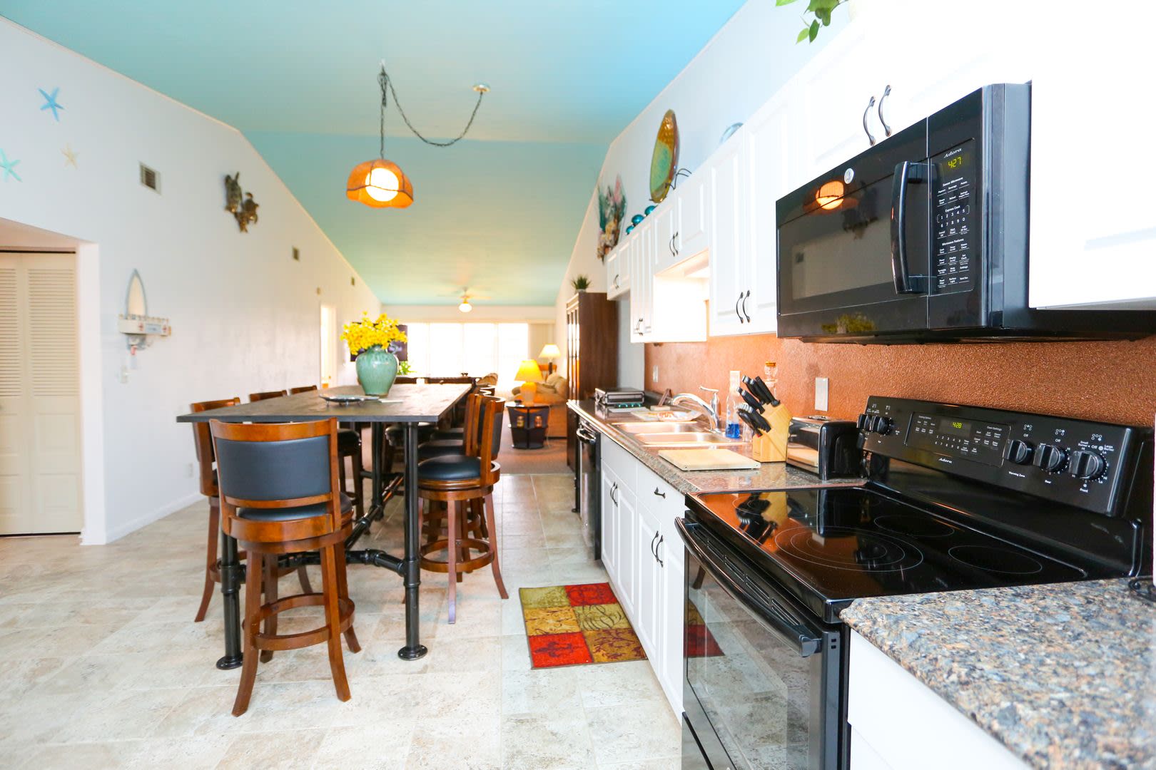Seasonal Property – photo 5