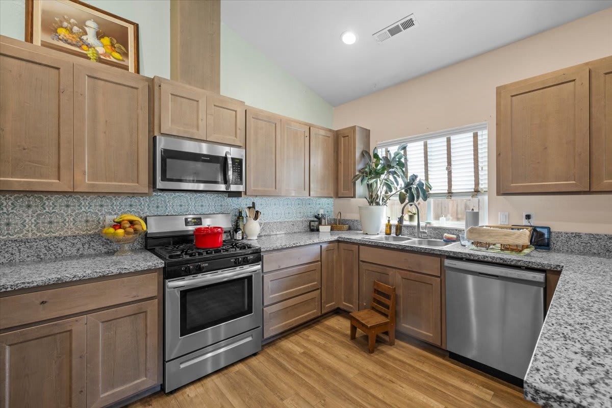 3852 Anthem Ave – photo 4