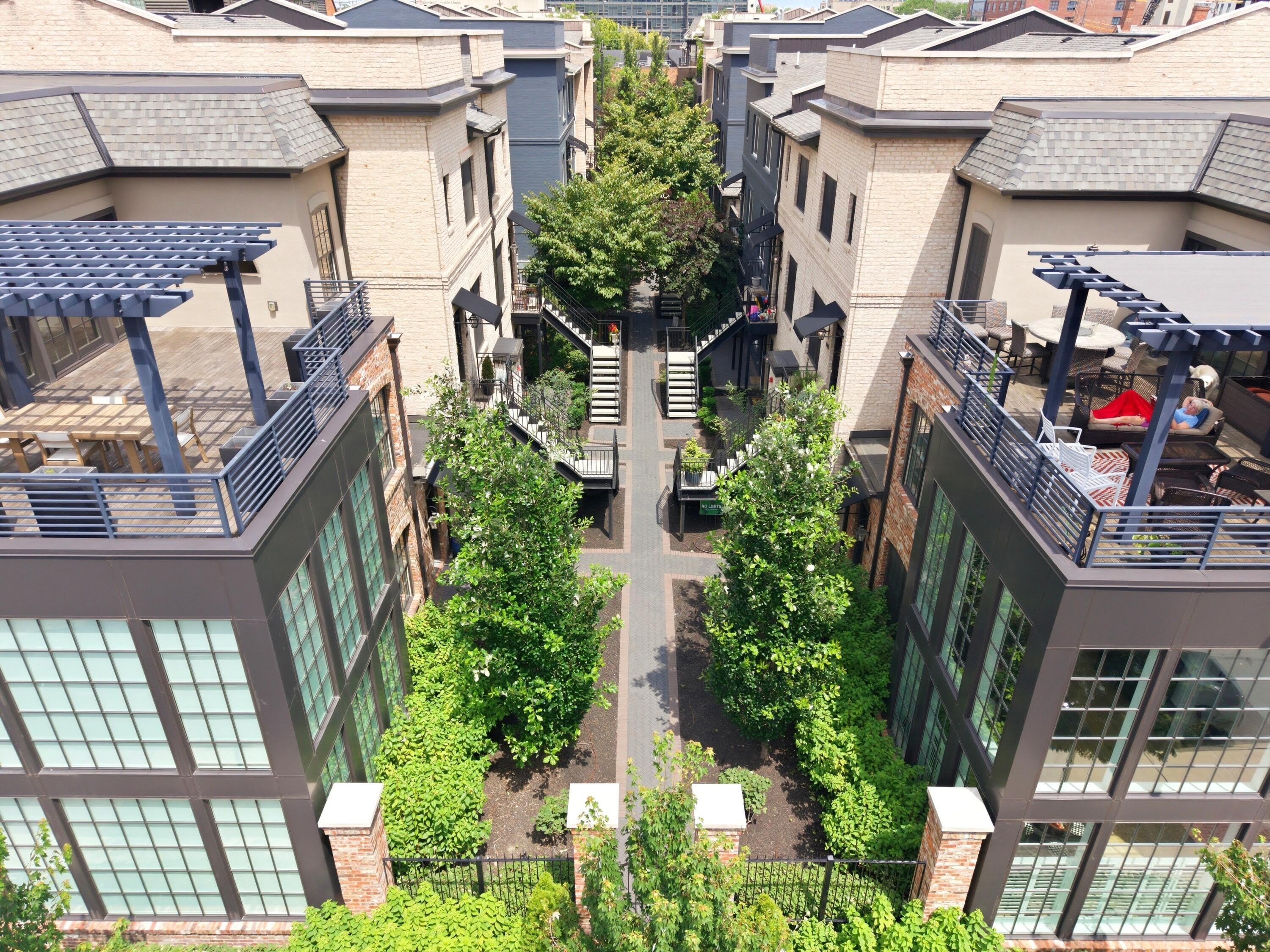 84 Normandy Avenue – photo 3