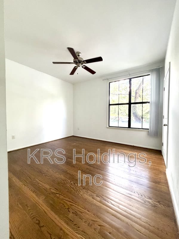 745 Walker Square – photo 3