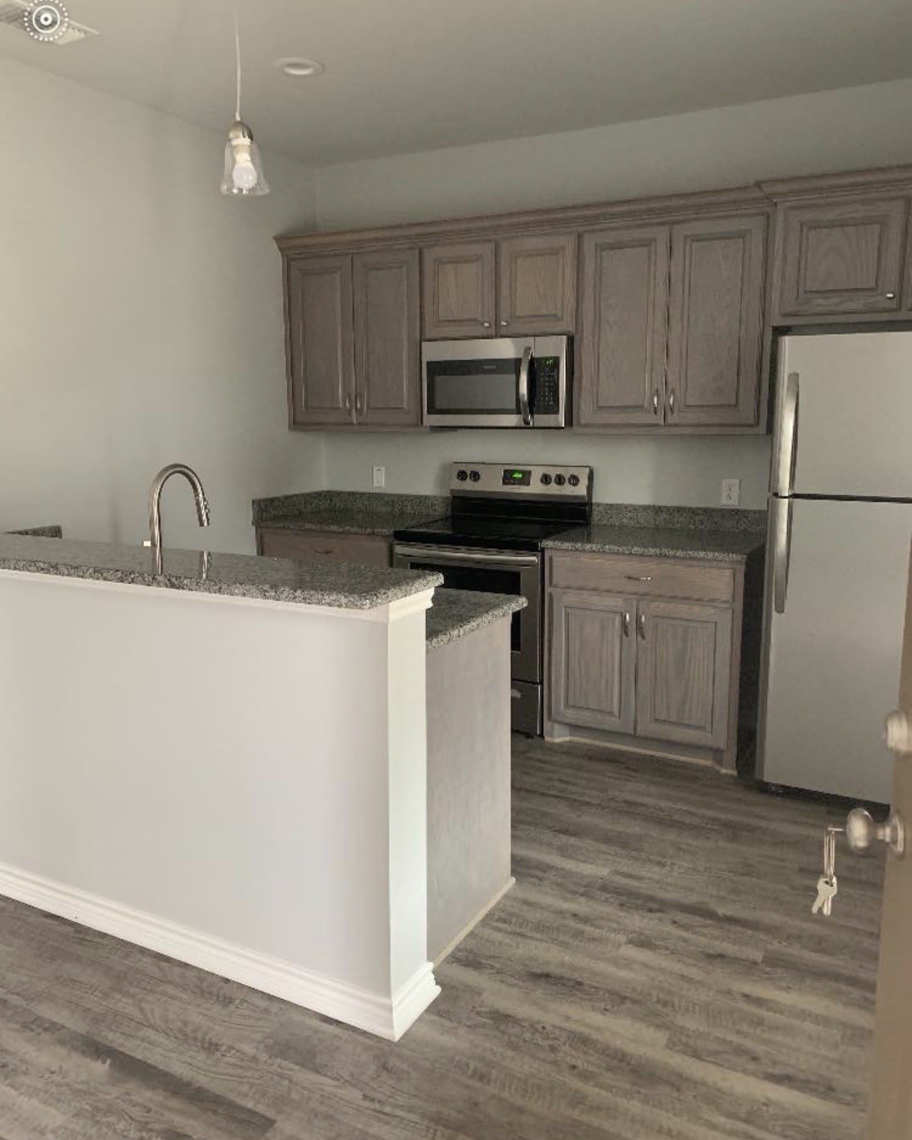 133 W Britton – photo 1