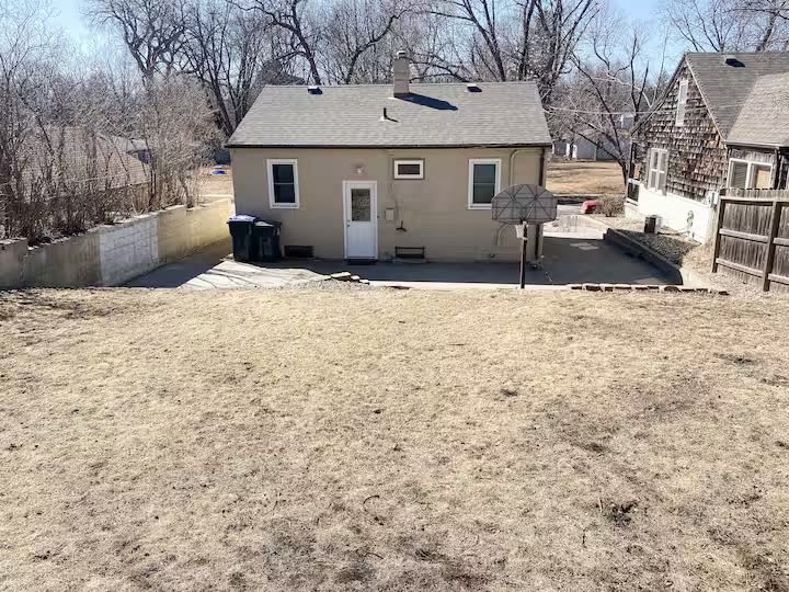 2208 South Covell Avenue – photo 3