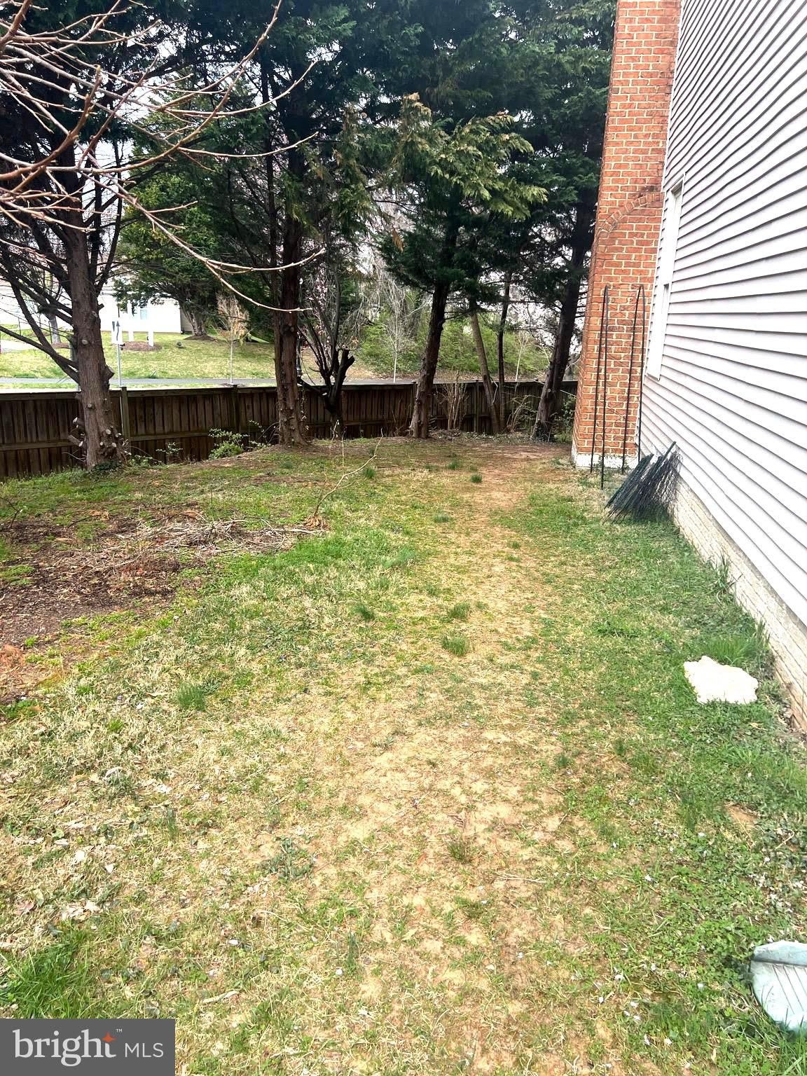 10504 TROWBRIDGE Court – photo 2