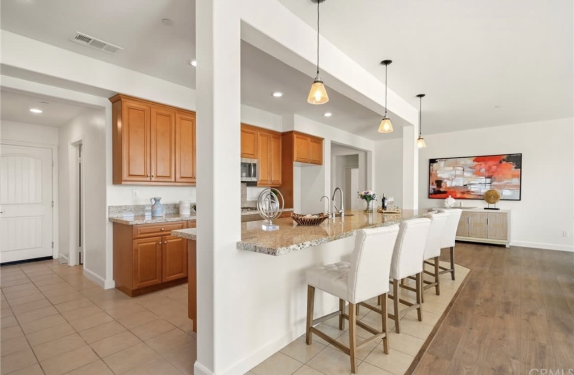 14925 Shoreham St – photo 4