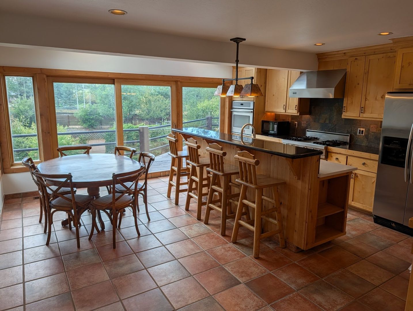 Park Meadows Home with A/C – photo 2