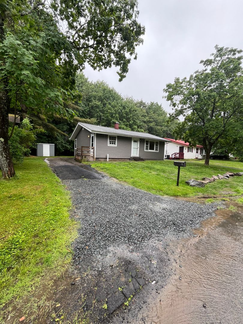 3 Bedroom House – photo 2