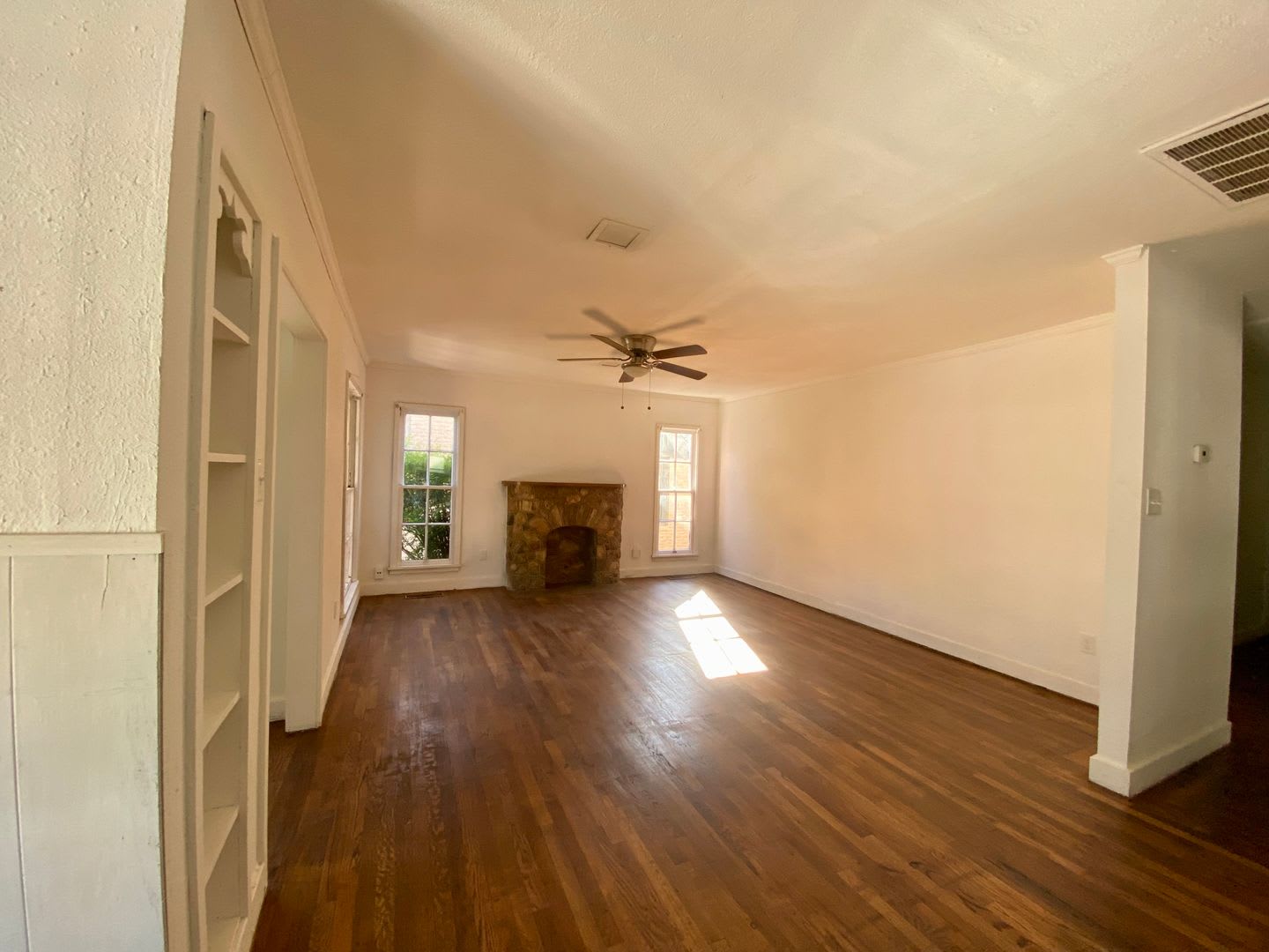 August Move in – photo 2
