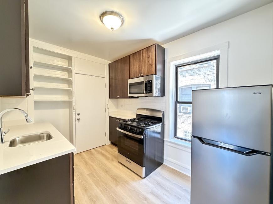 2704 Spaulding – photo 2