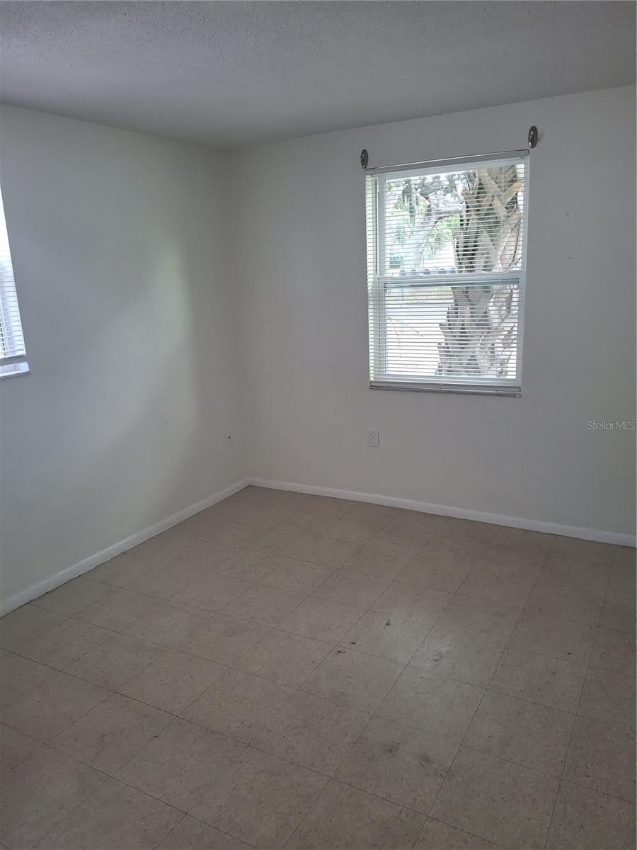 6229 Harrison Street – photo 3