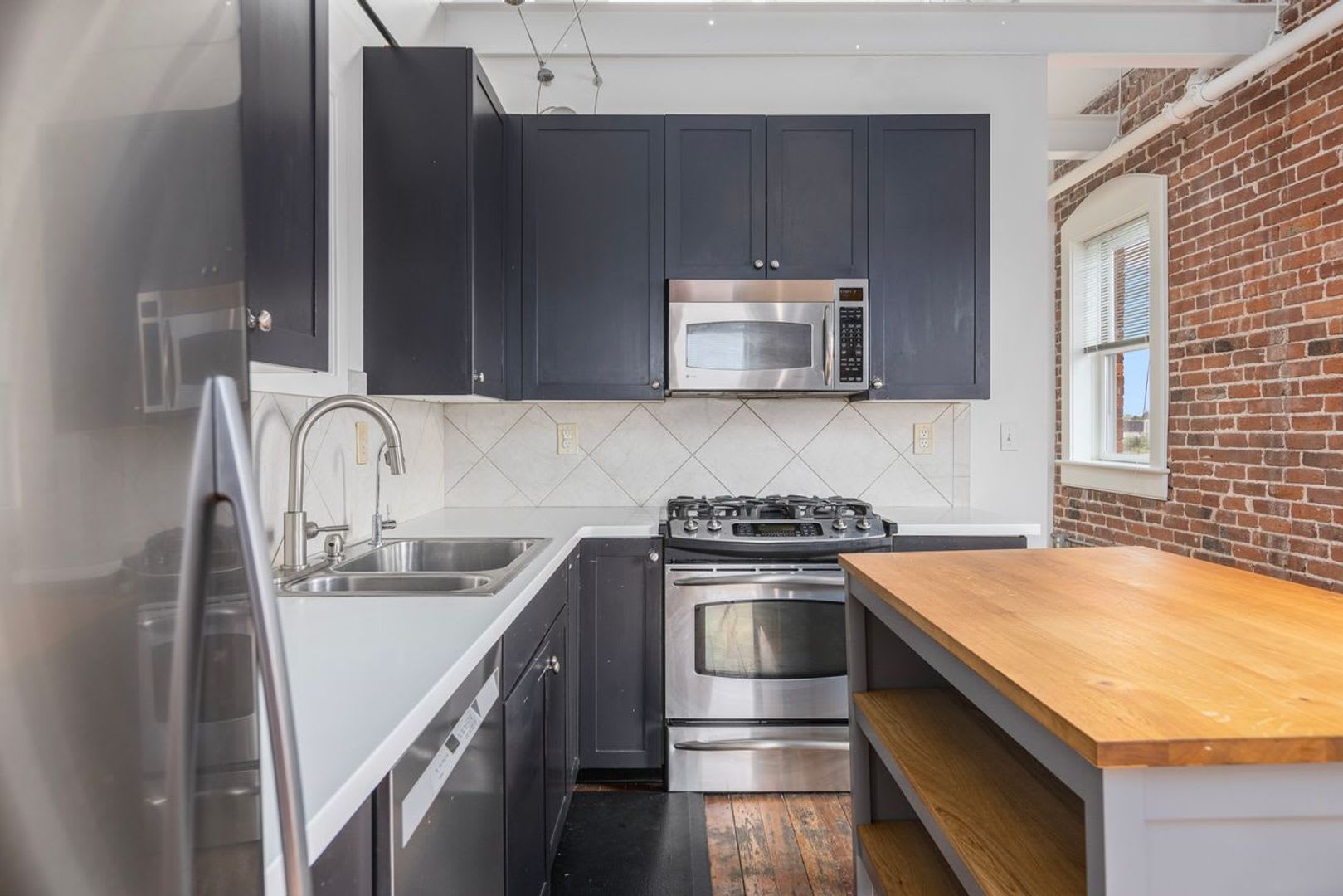 Spacious Loft in Downtown Providence! – photo 4