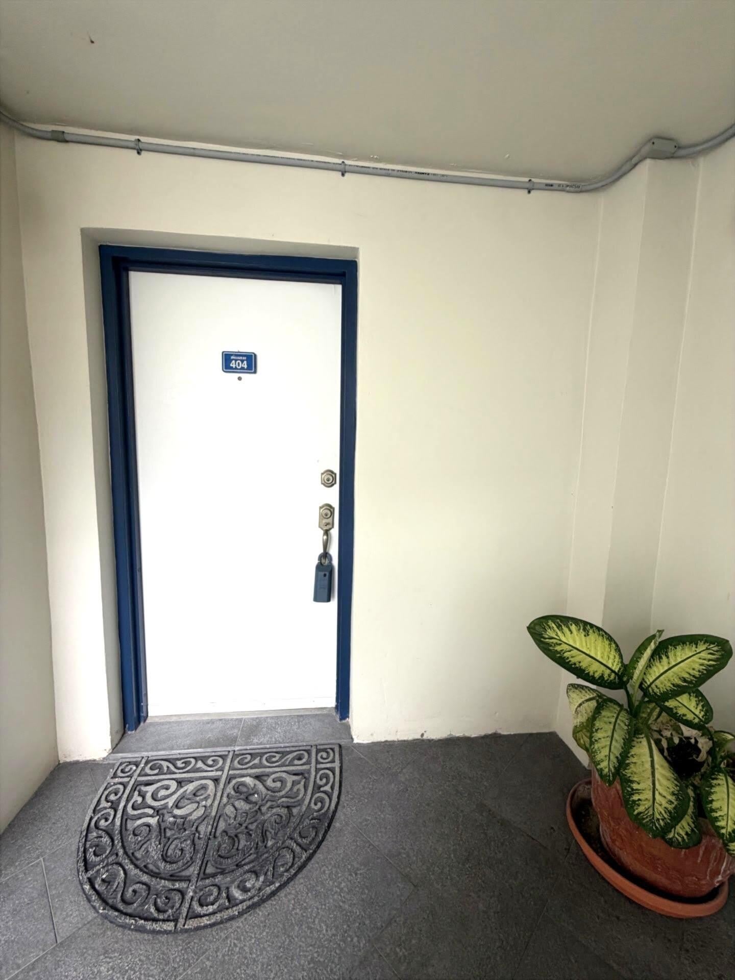21085 NE 34th Avenue – photo 3
