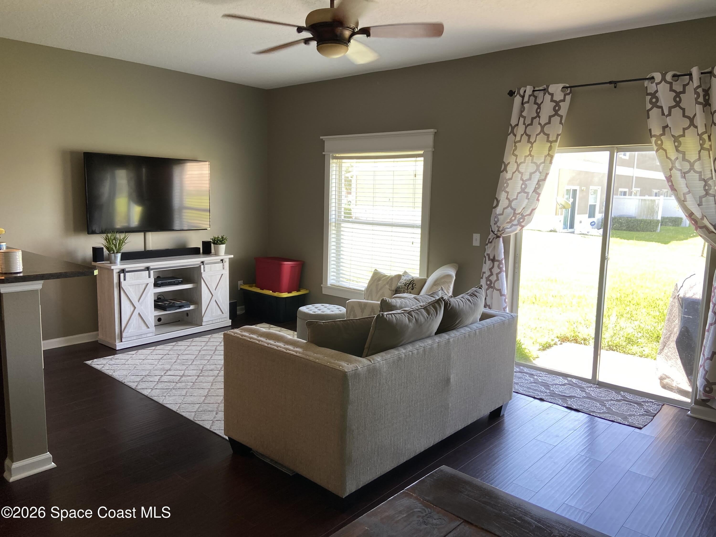 2630 Revolution Street E – photo 4