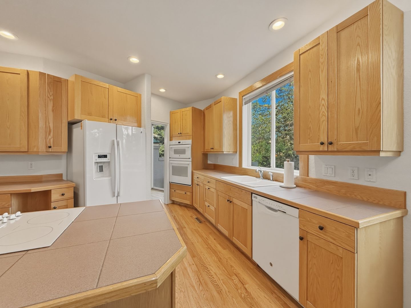 Beautiful East Boulder Home with Flatirons Views – photo 3