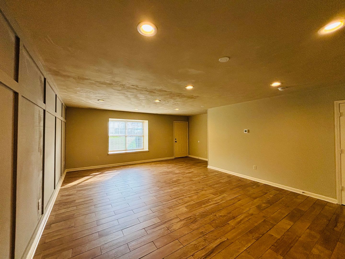 4 Bedroom 2.5 Bath Townhouse – photo 3