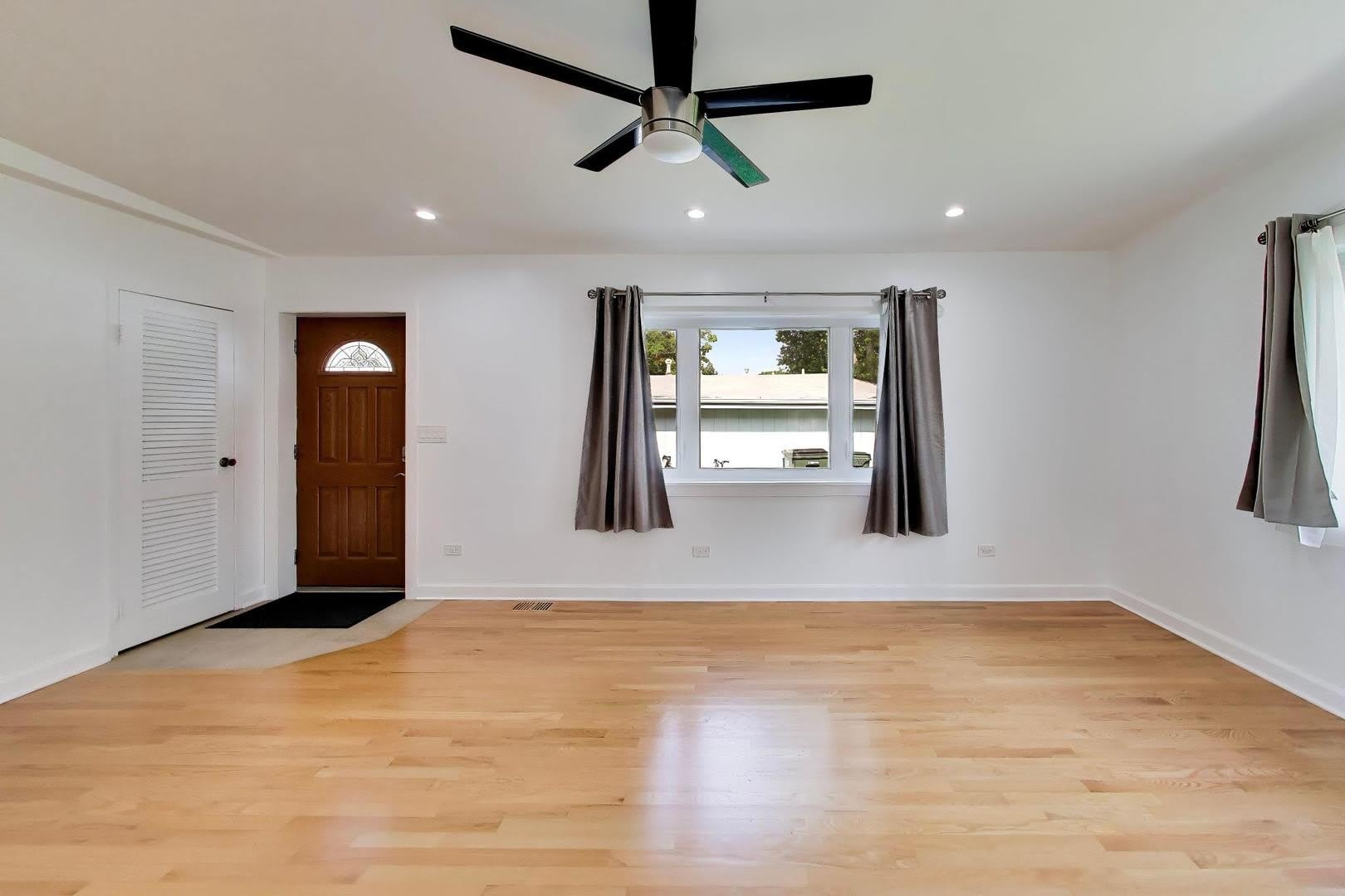 4641 Locust Avenue – photo 4