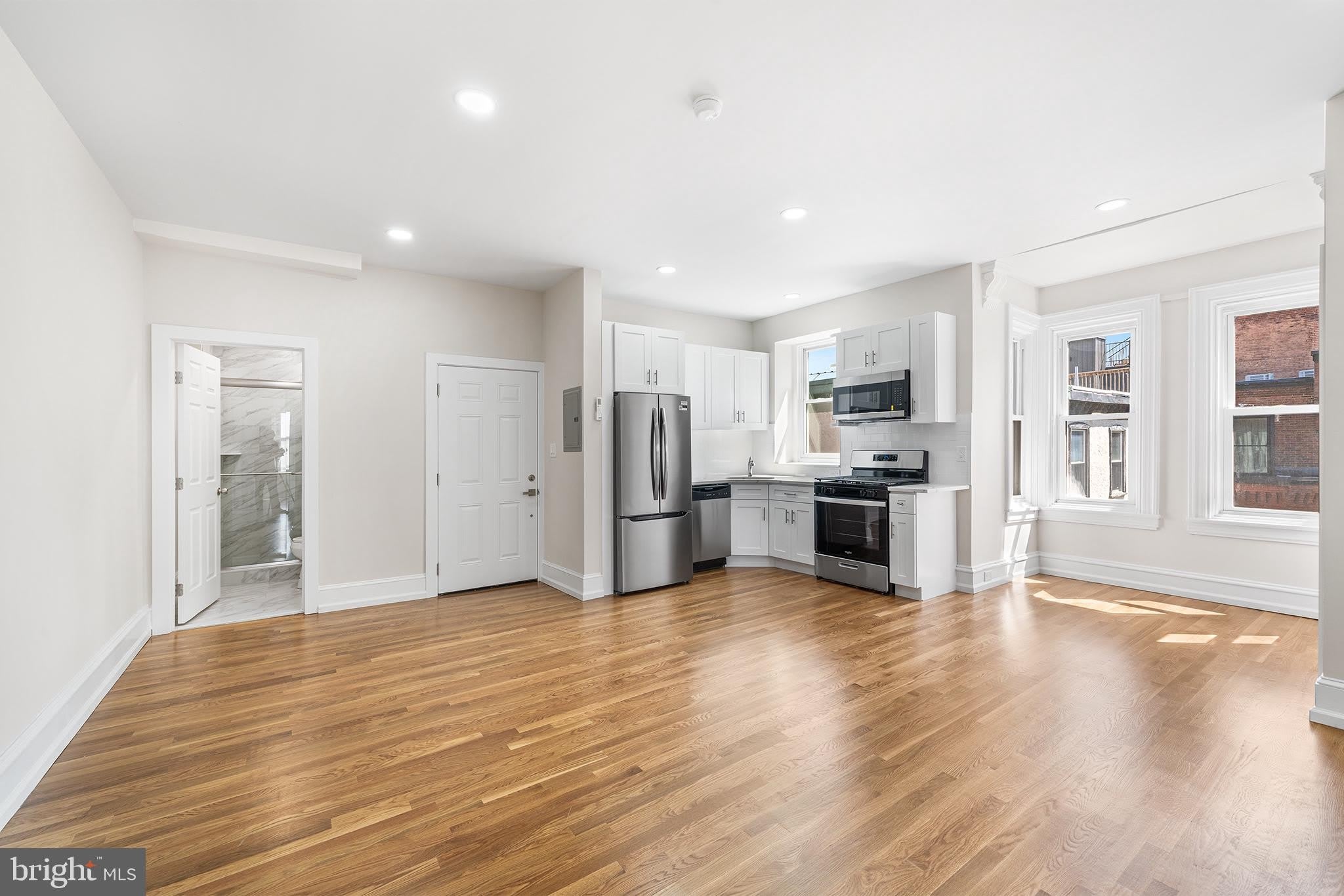 2309 GREEN Street – photo 3