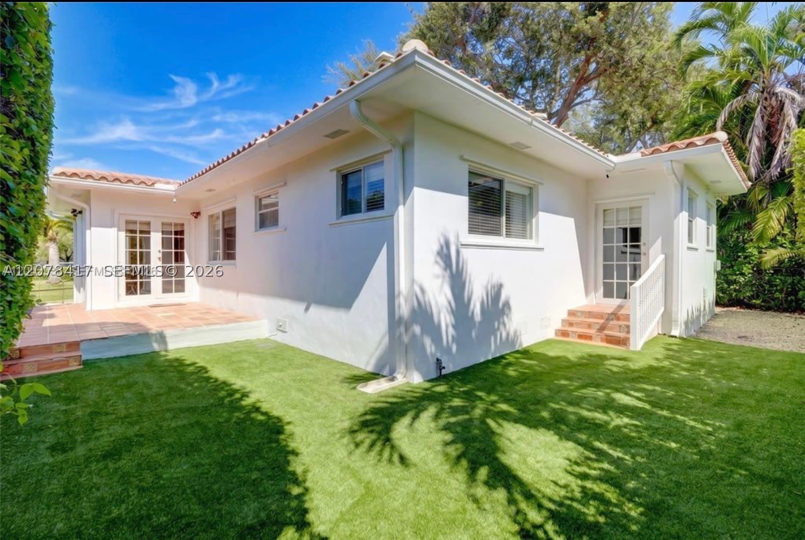 4943 Riviera Dr – photo 2
