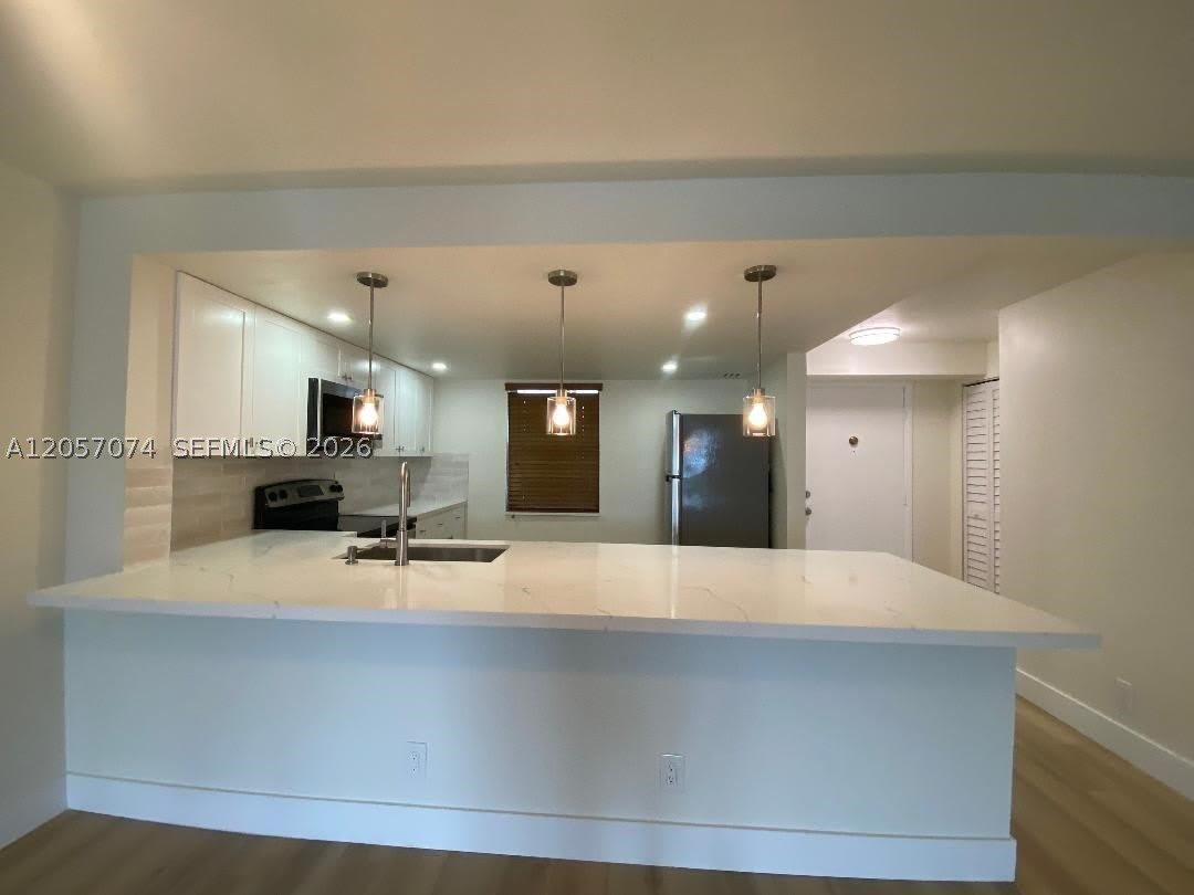 401 SE 3rd St – photo 5