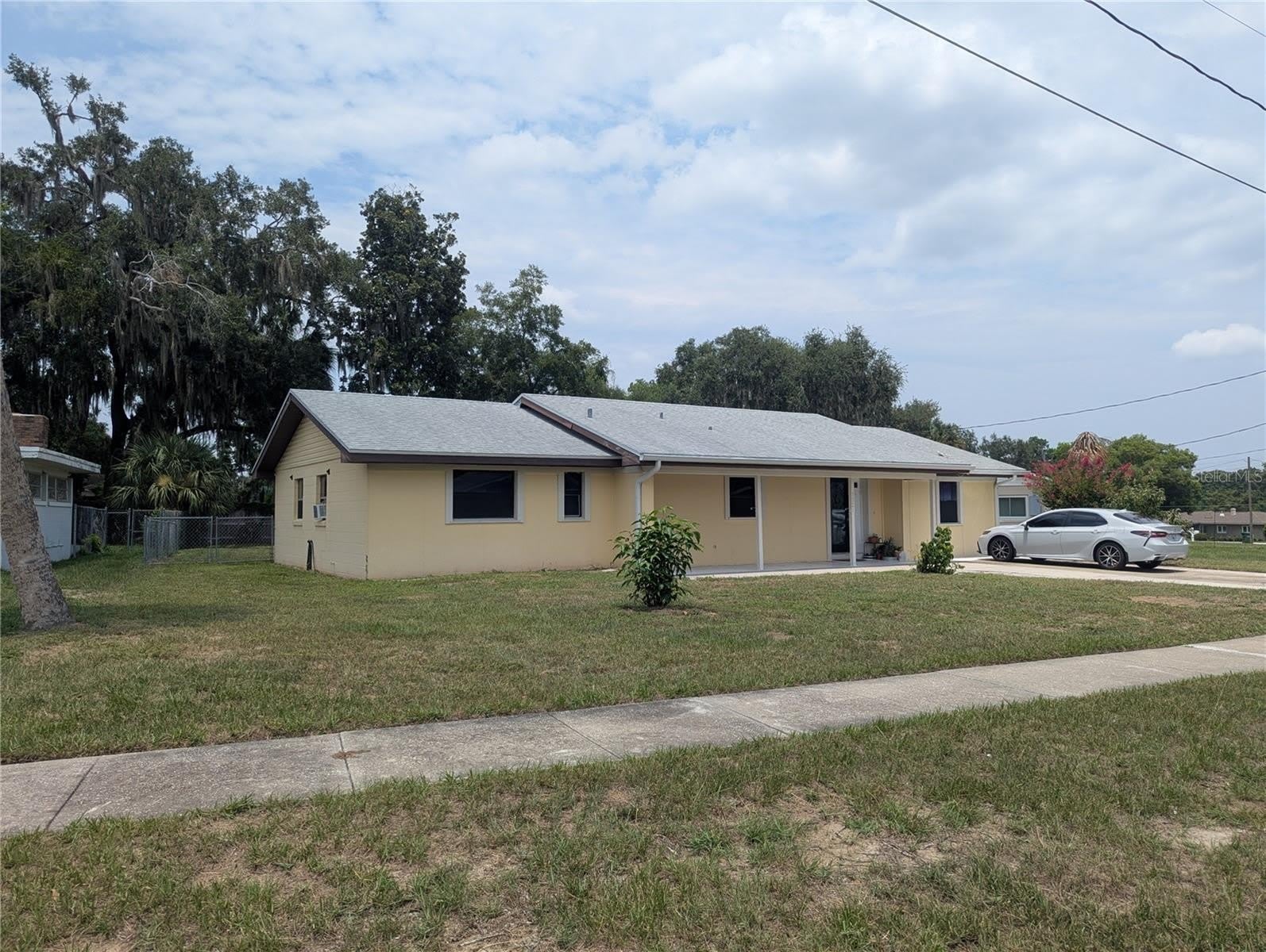 1521 Normandy Way – photo 3