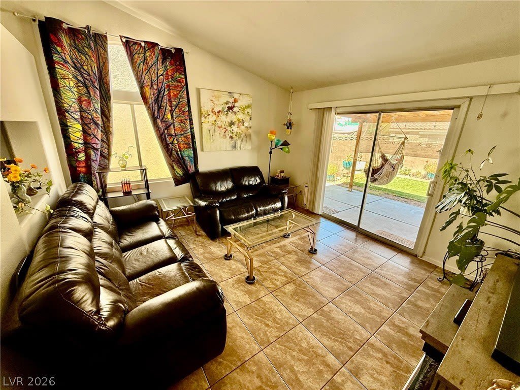 1708 Crystal Chimes Drive – photo 3