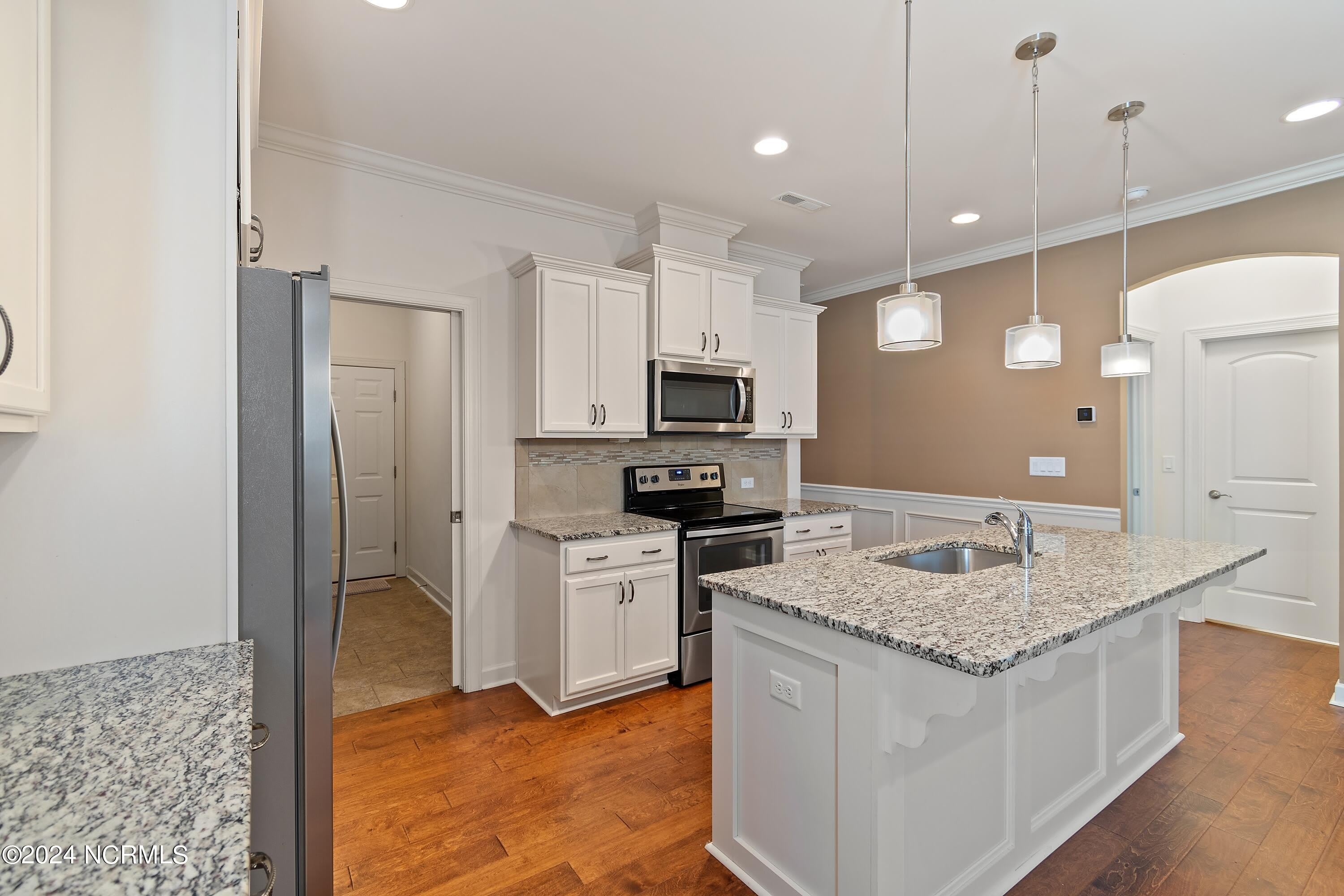 3219 Bay Winds Drive – photo 5