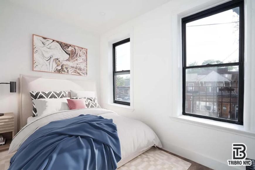 1719 East 8th Street – photo 4