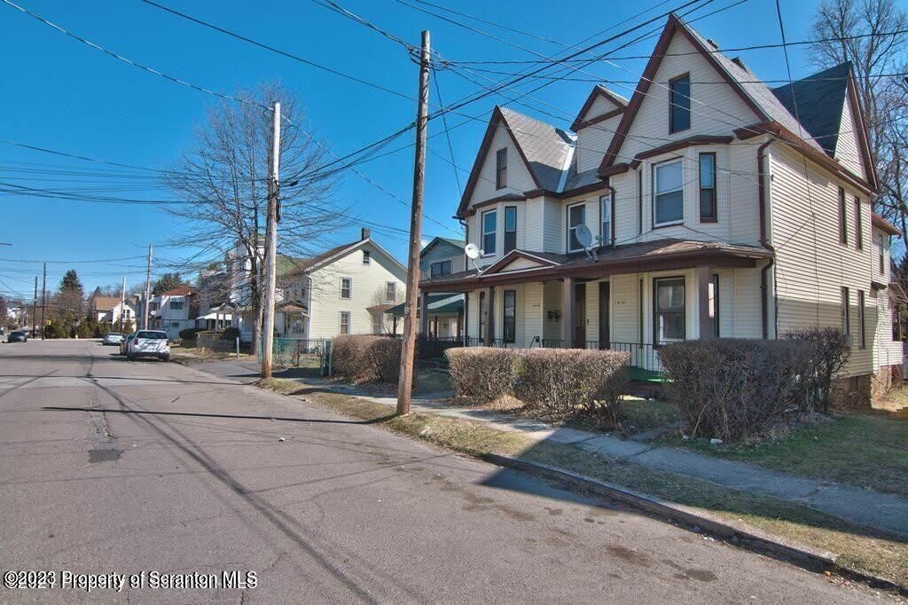 1418 Capouse Bottom Floor Avenue – photo 1