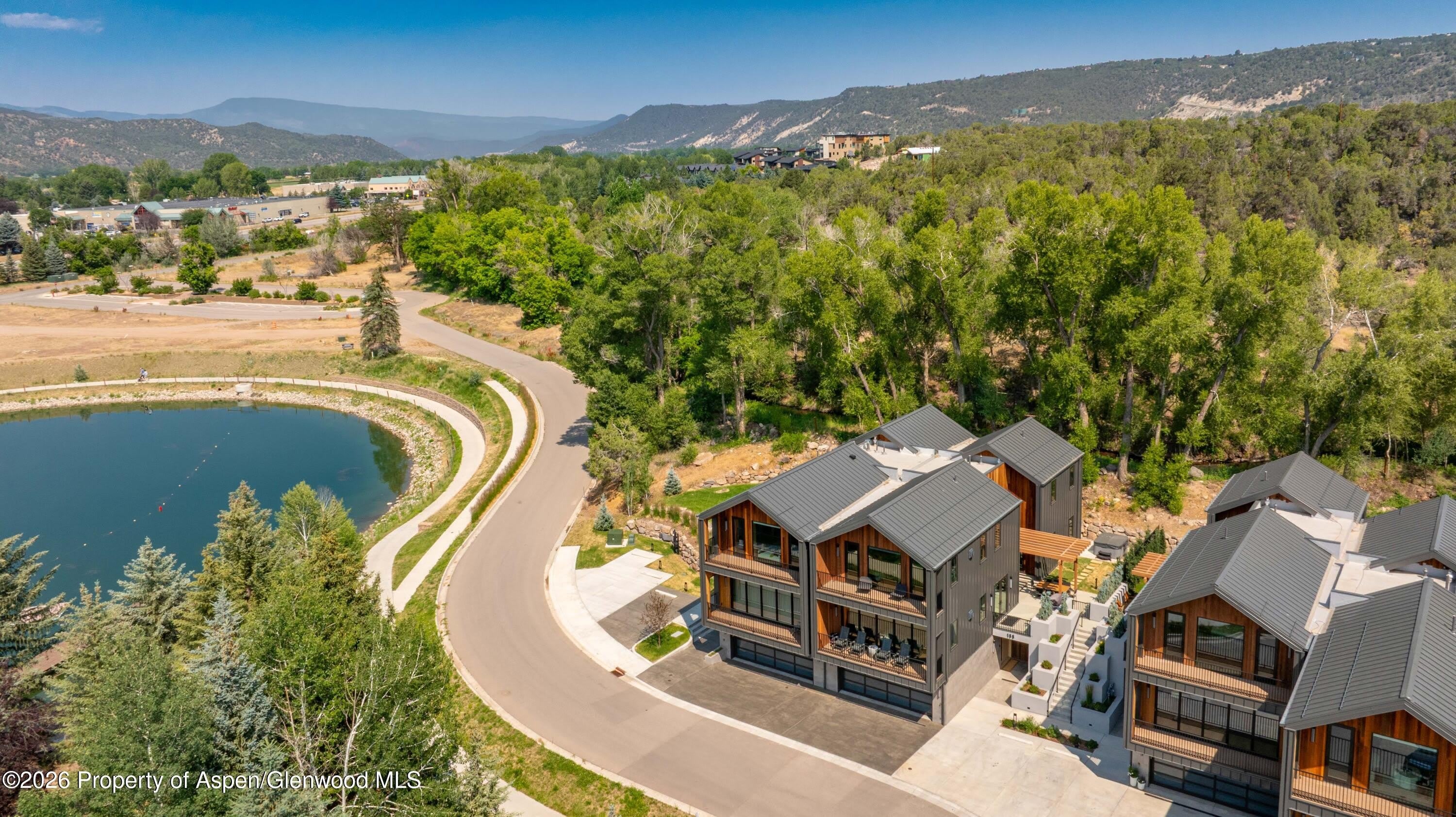 155 Lakeview Drive – photo 4