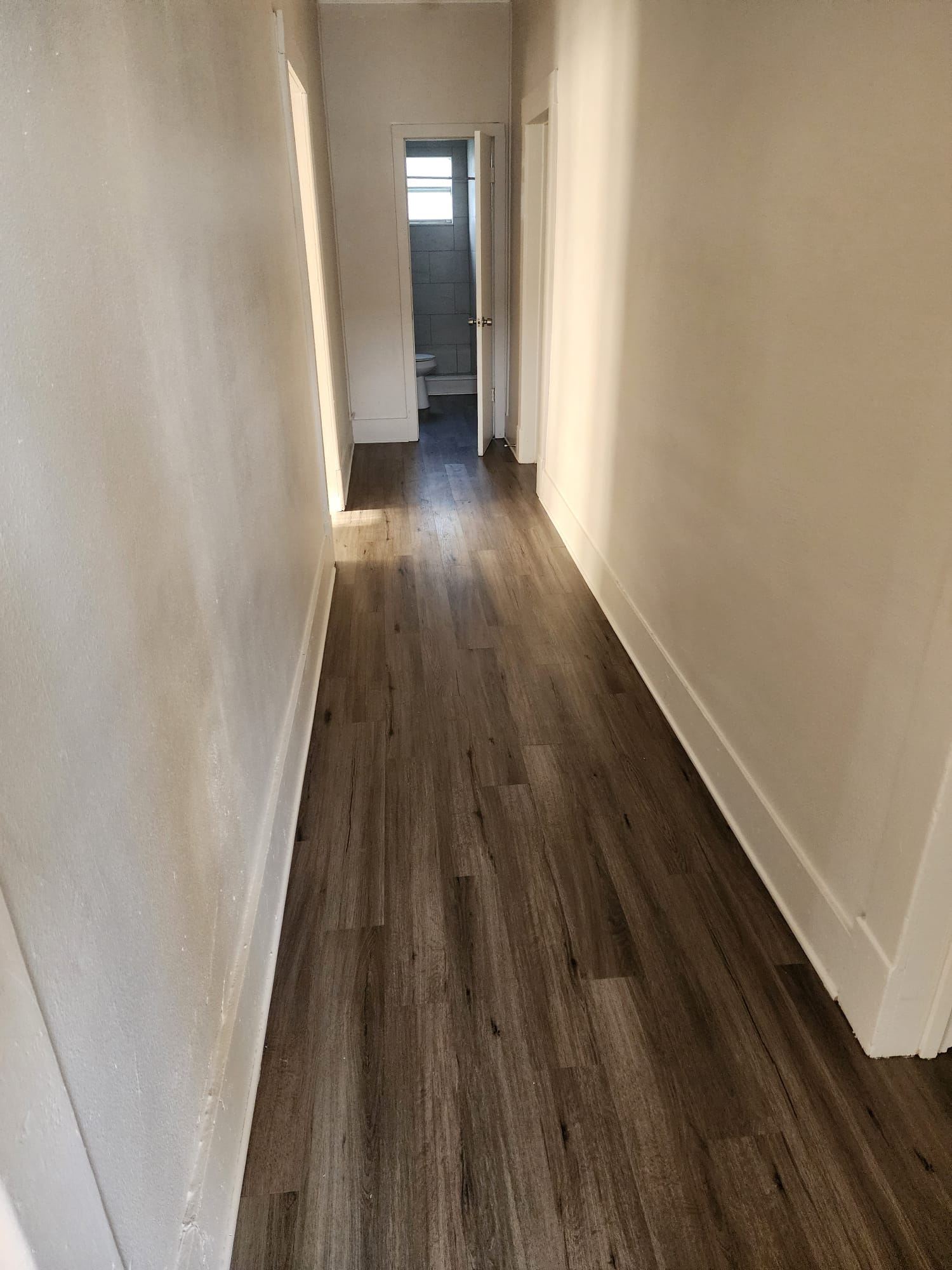666 W Robinson St – photo 3