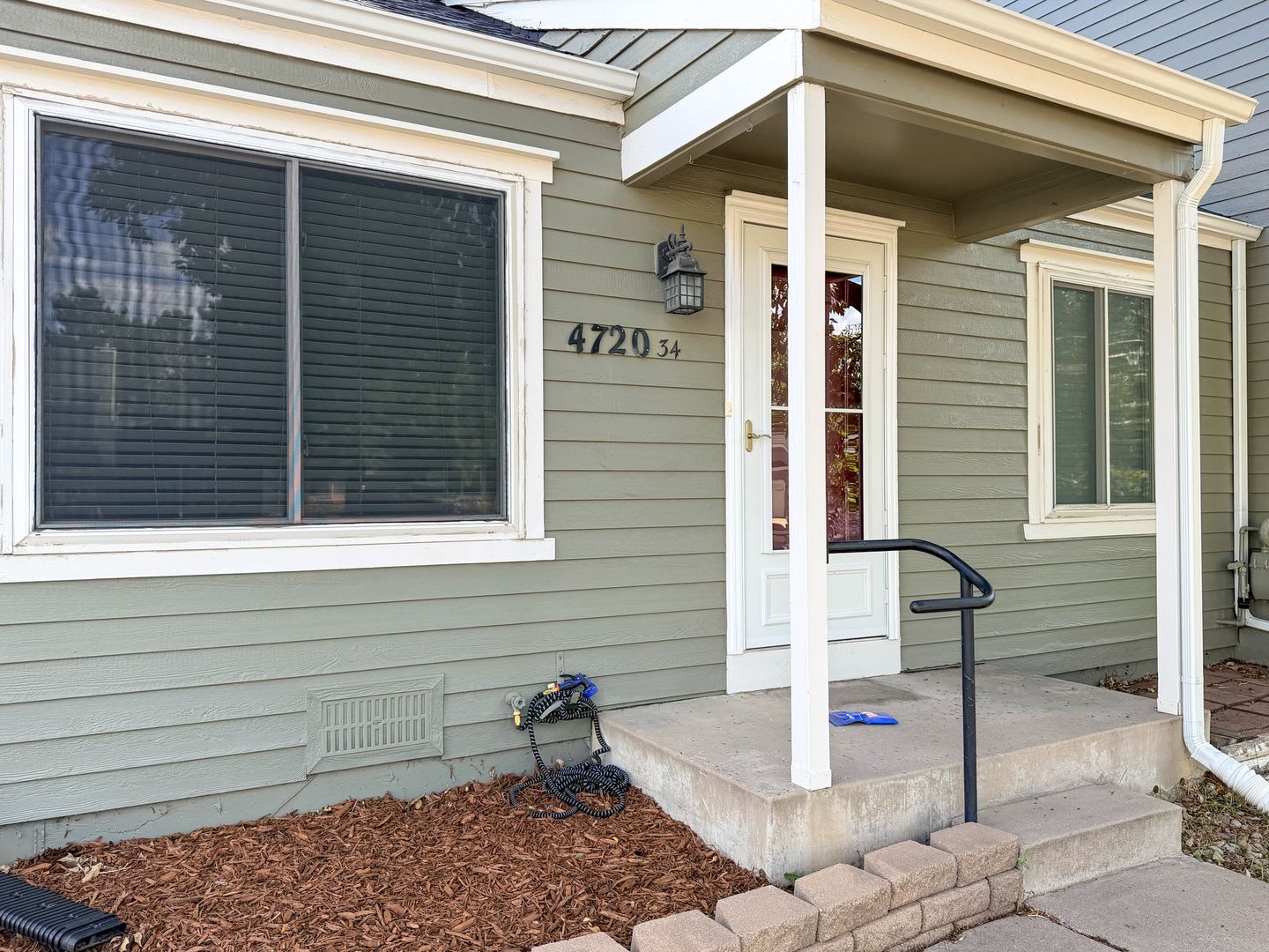 Townhome with Fully Fenced Yard – photo 3
