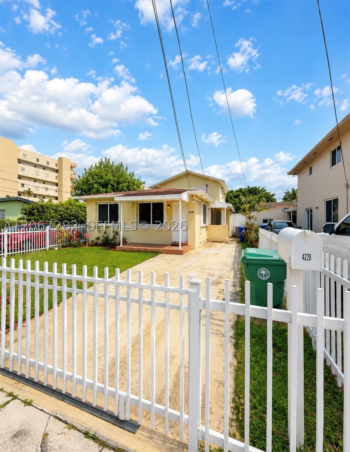 4228 NW 4th St – photo 3