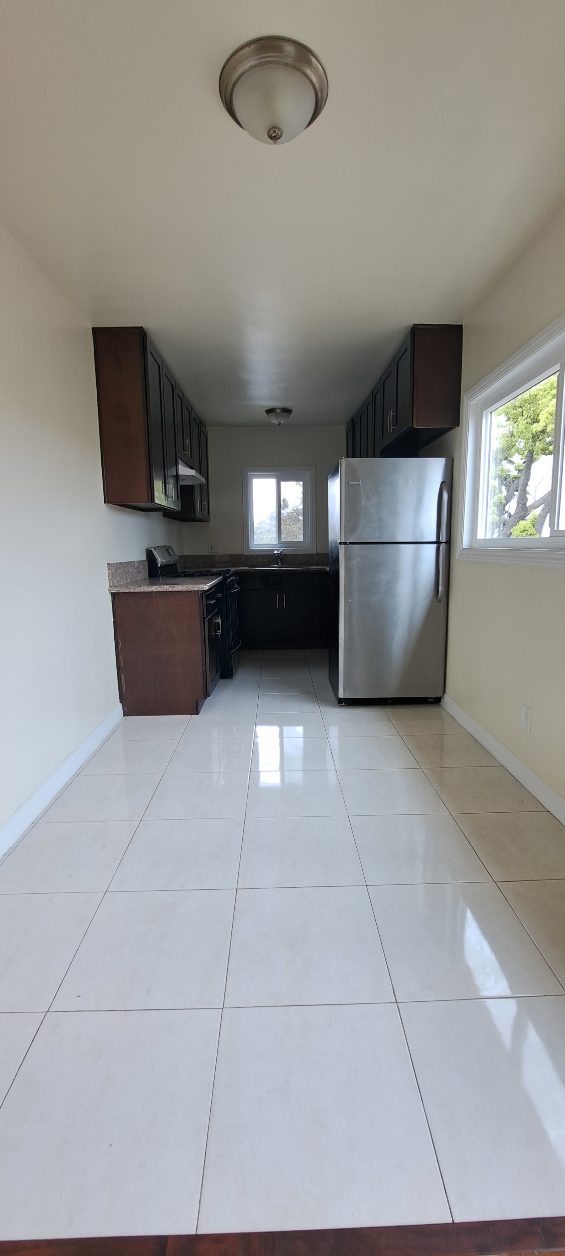 1340 West 85th Street – photo 1