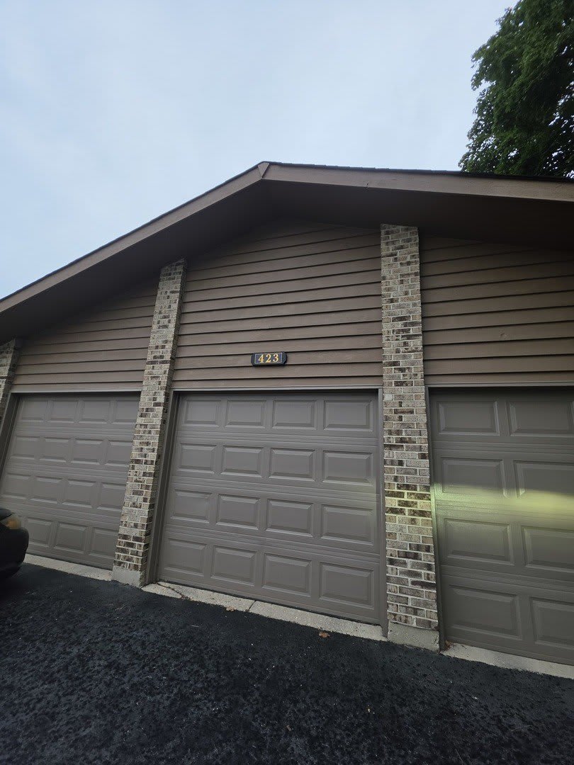 423 S 3rd Street – photo 2