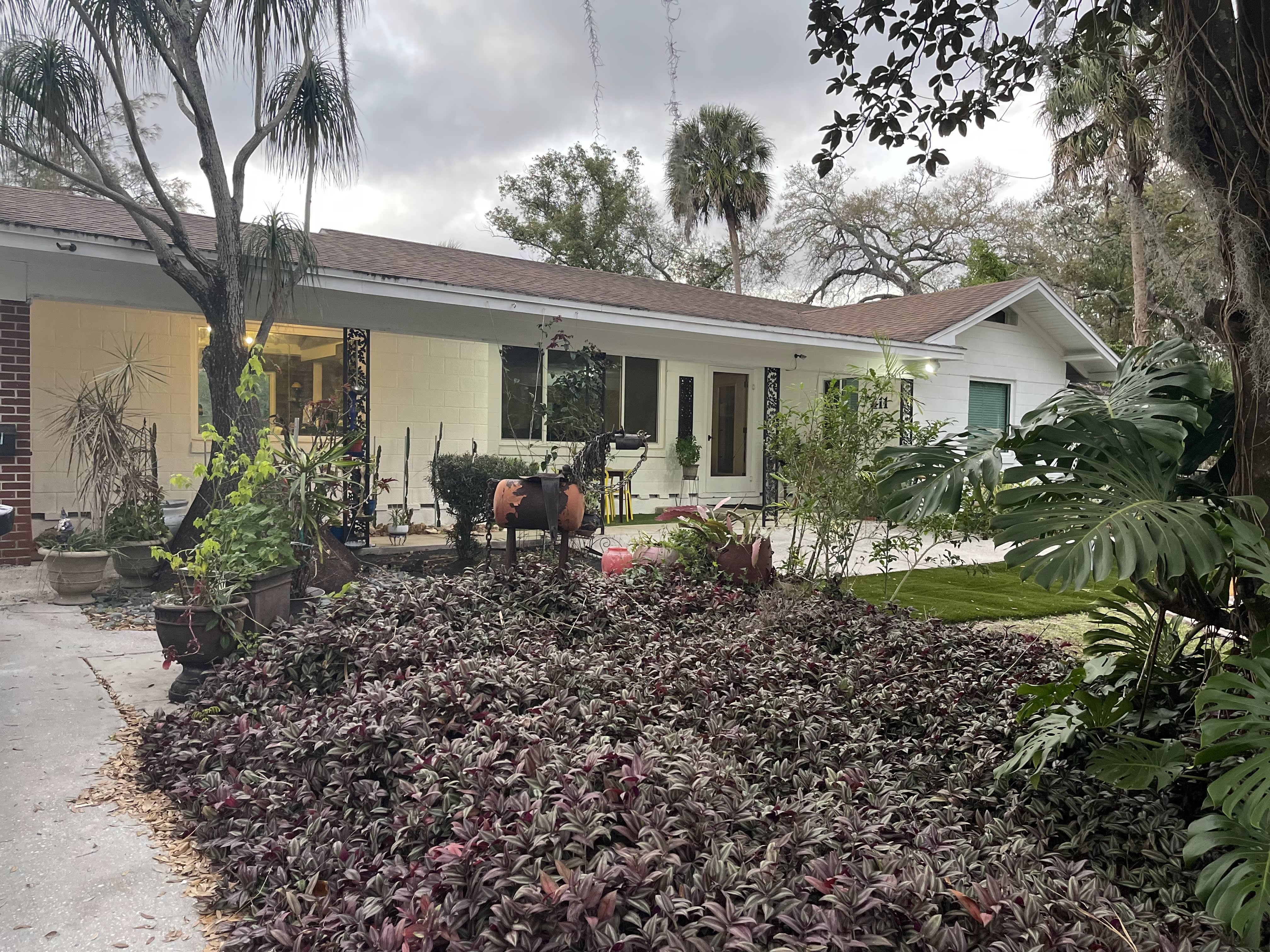 411 West Flora Street – photo 2