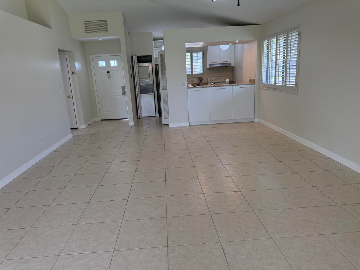 112 Club Drive – photo 2