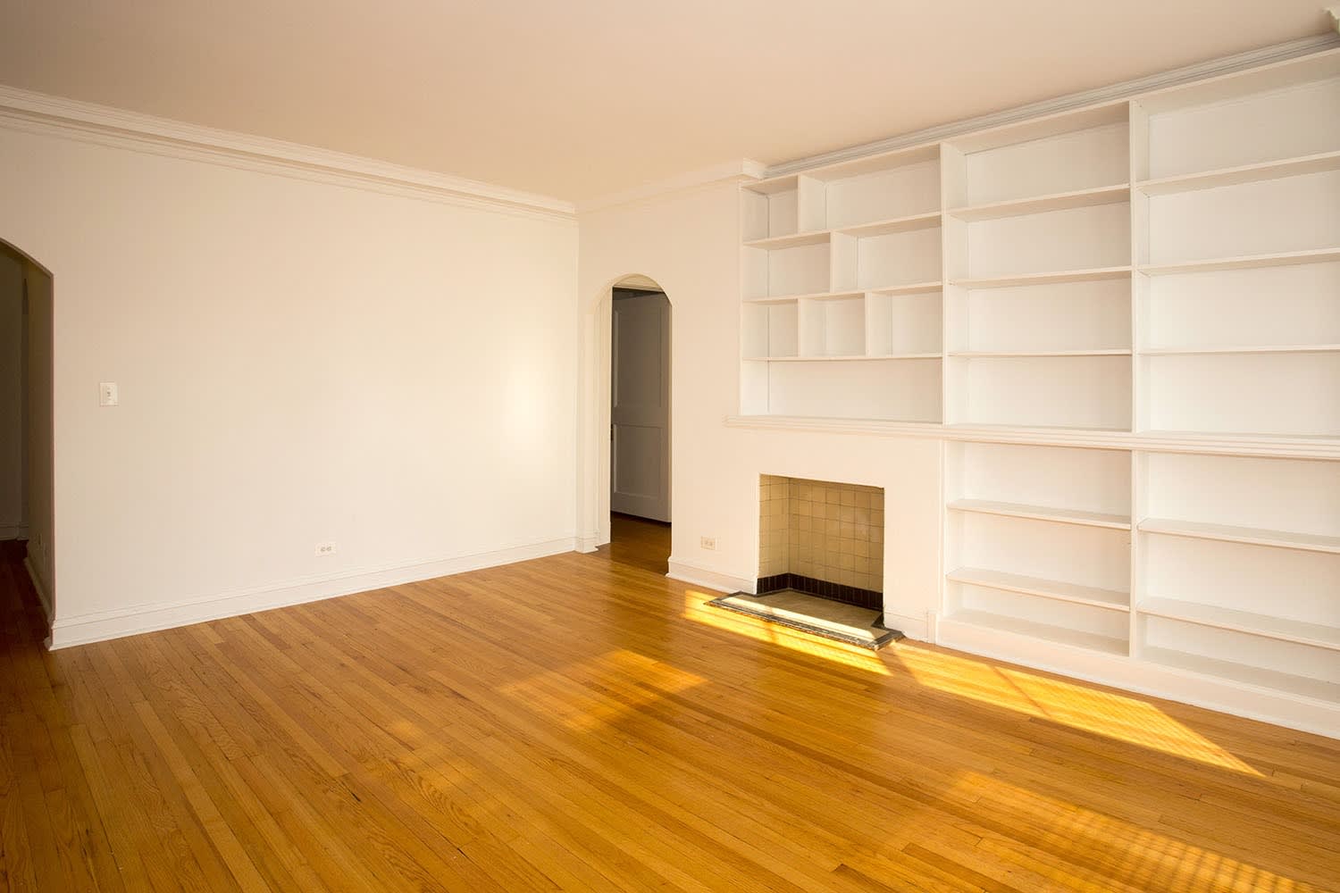 5325 S. Hyde Park Boulevard – photo 3