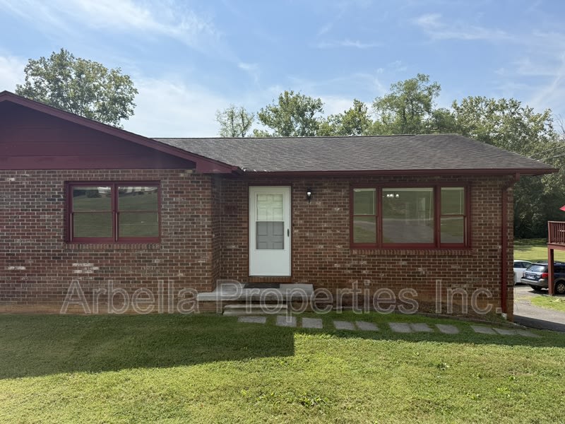915 Kendrick Creek Rd – photo 1