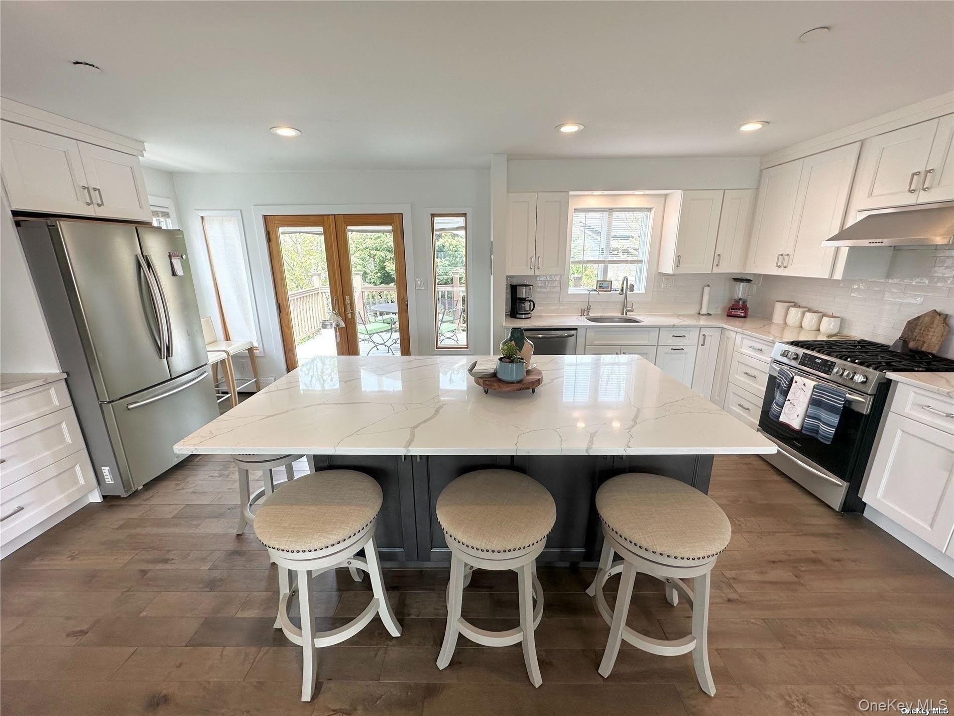 471 E Hudson – photo 1
