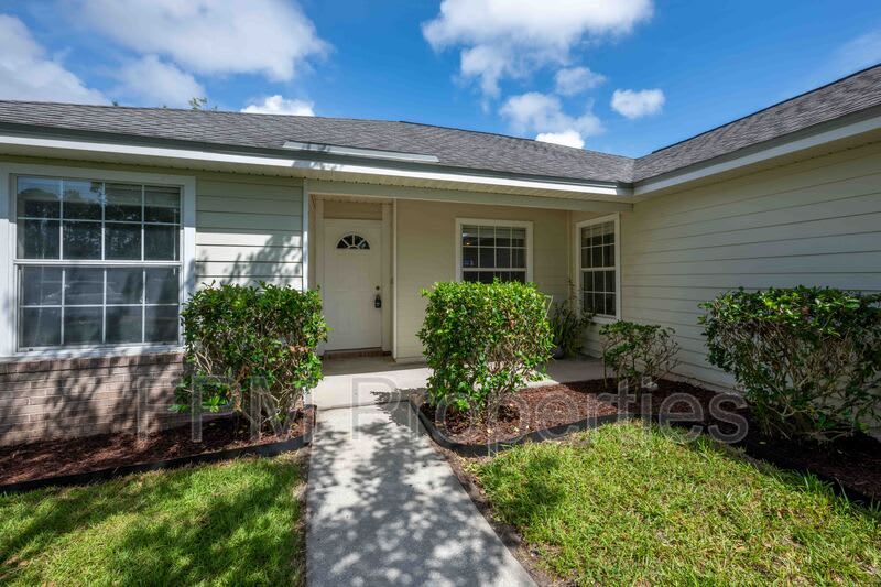 570 Manship Dr – photo 3
