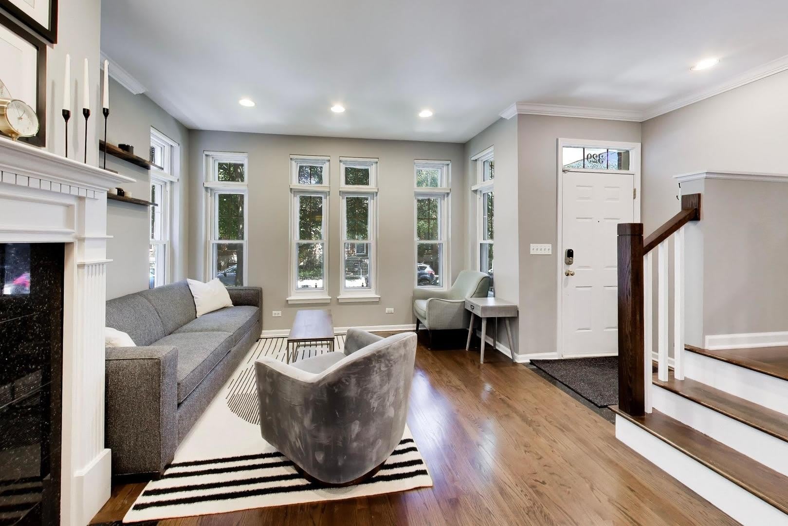 329 W Goethe Street – photo 5