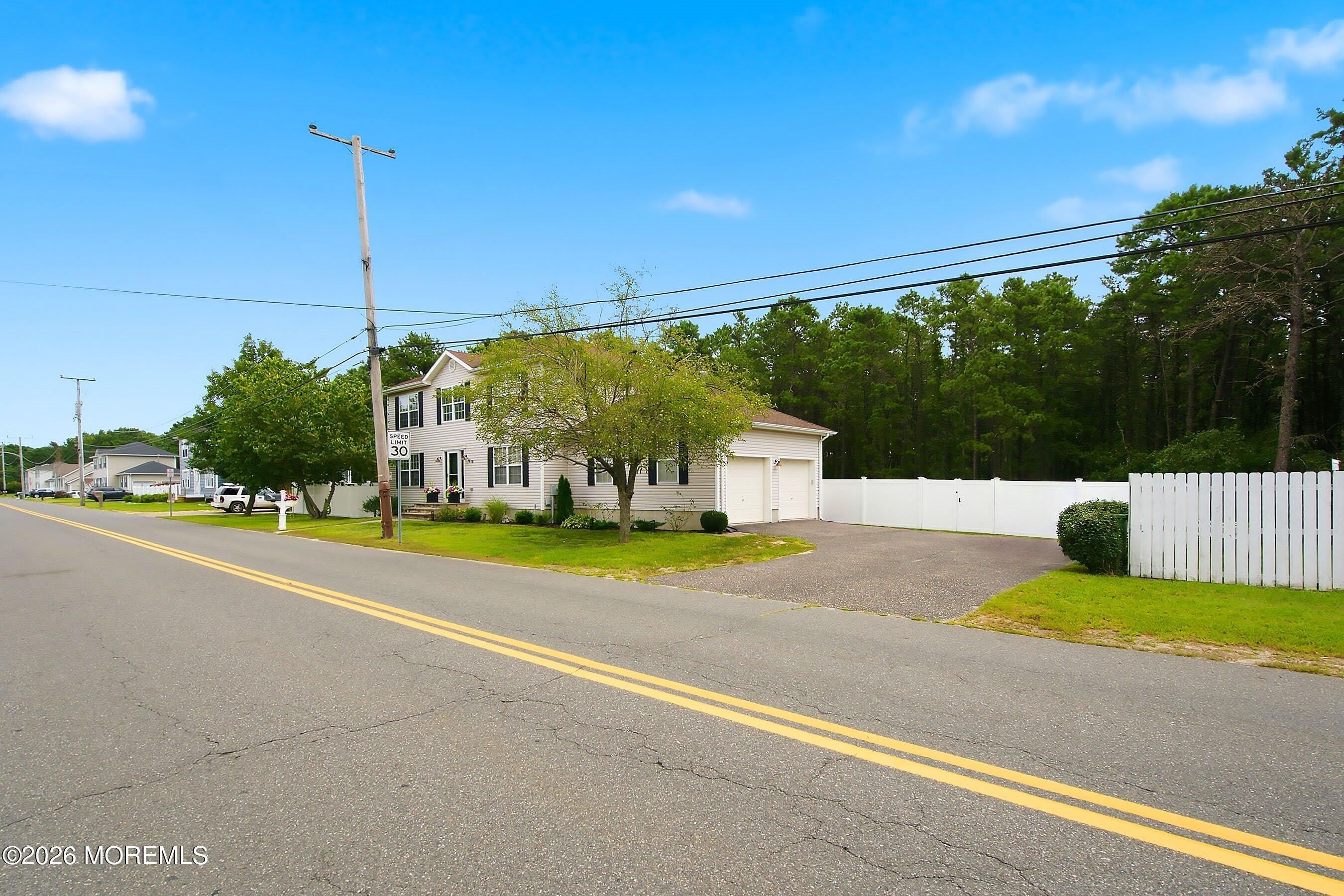 1519 Berkeley Avenue – photo 2