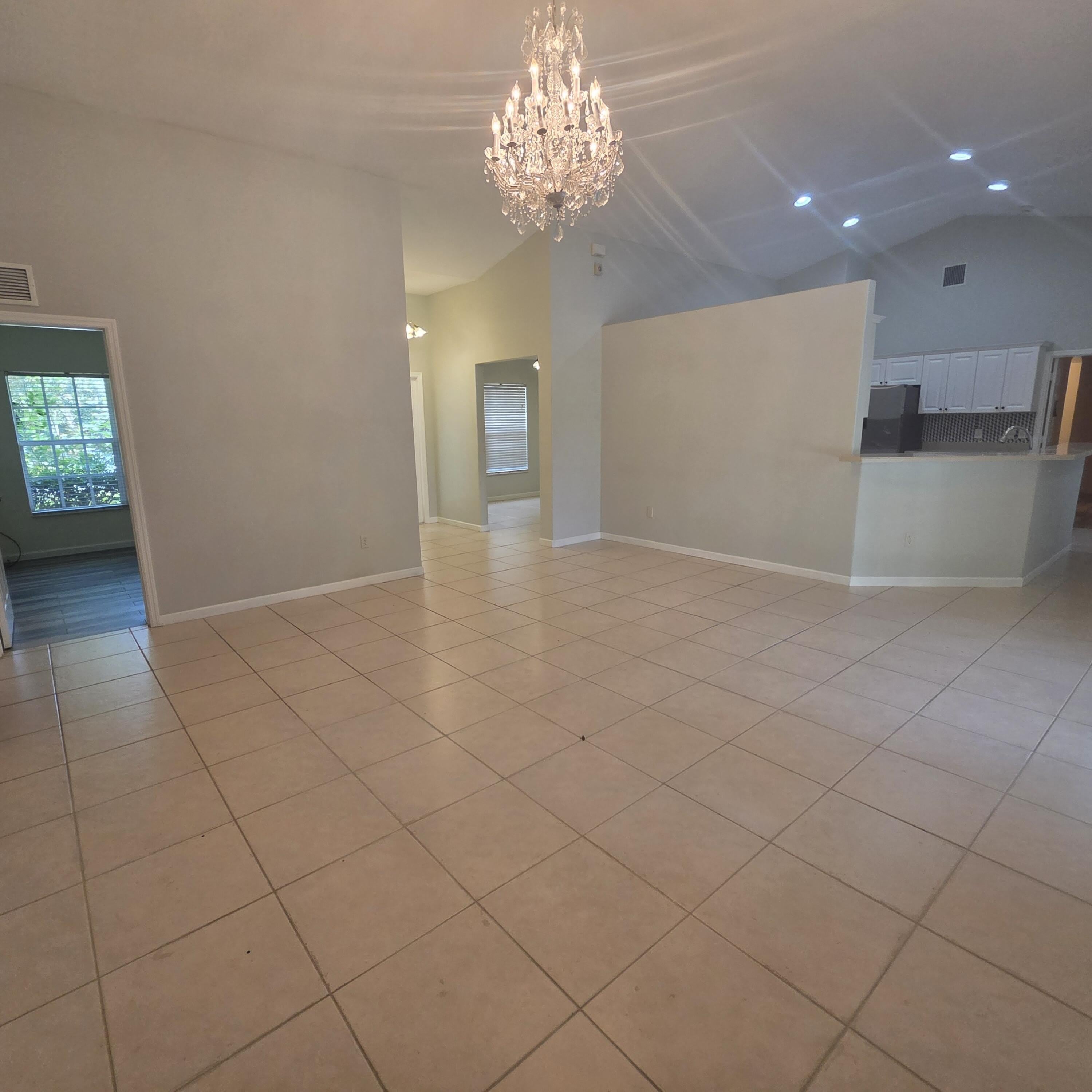 981 SW McCracken Avenue – photo 5
