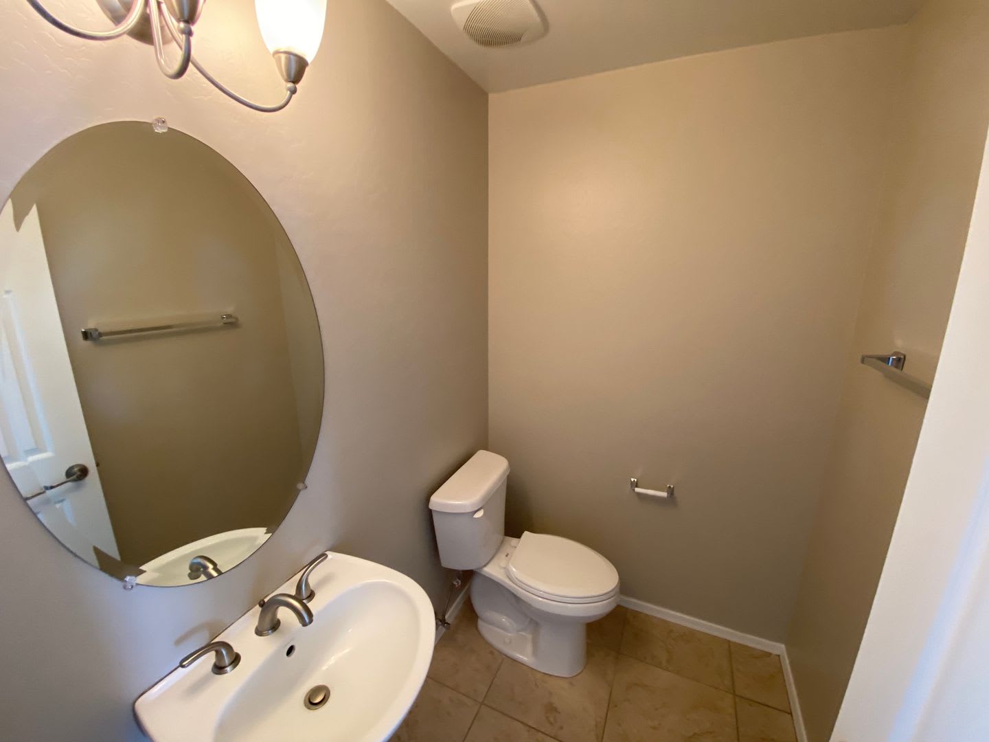 Gorgeous Home in Maricopa – photo 3