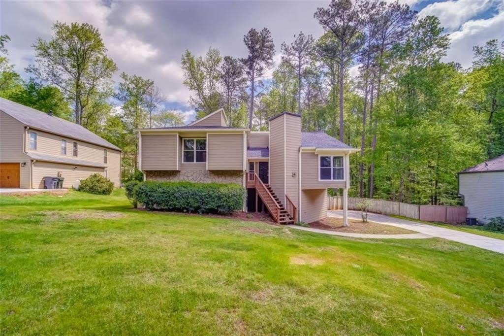 2218 Woodfern Drive – photo 1