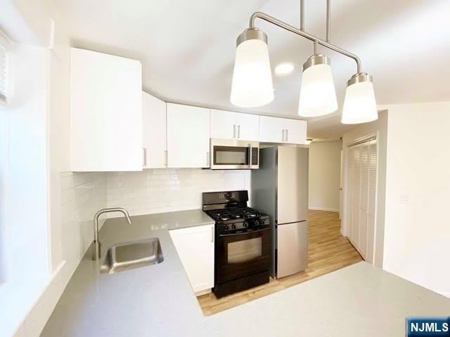 18 22 Engle Street – photo 3